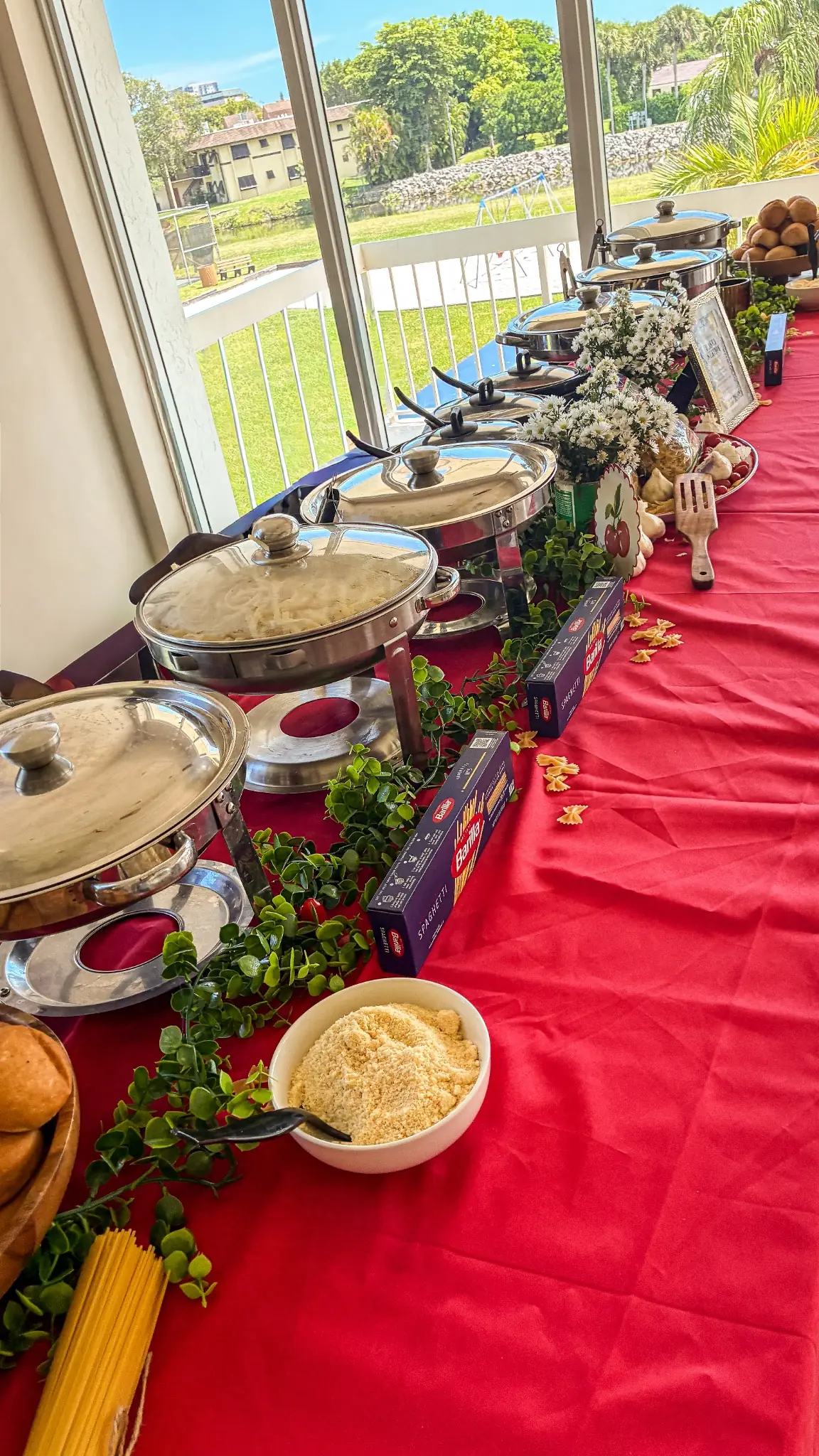 VNV Gourmet entrees and sides