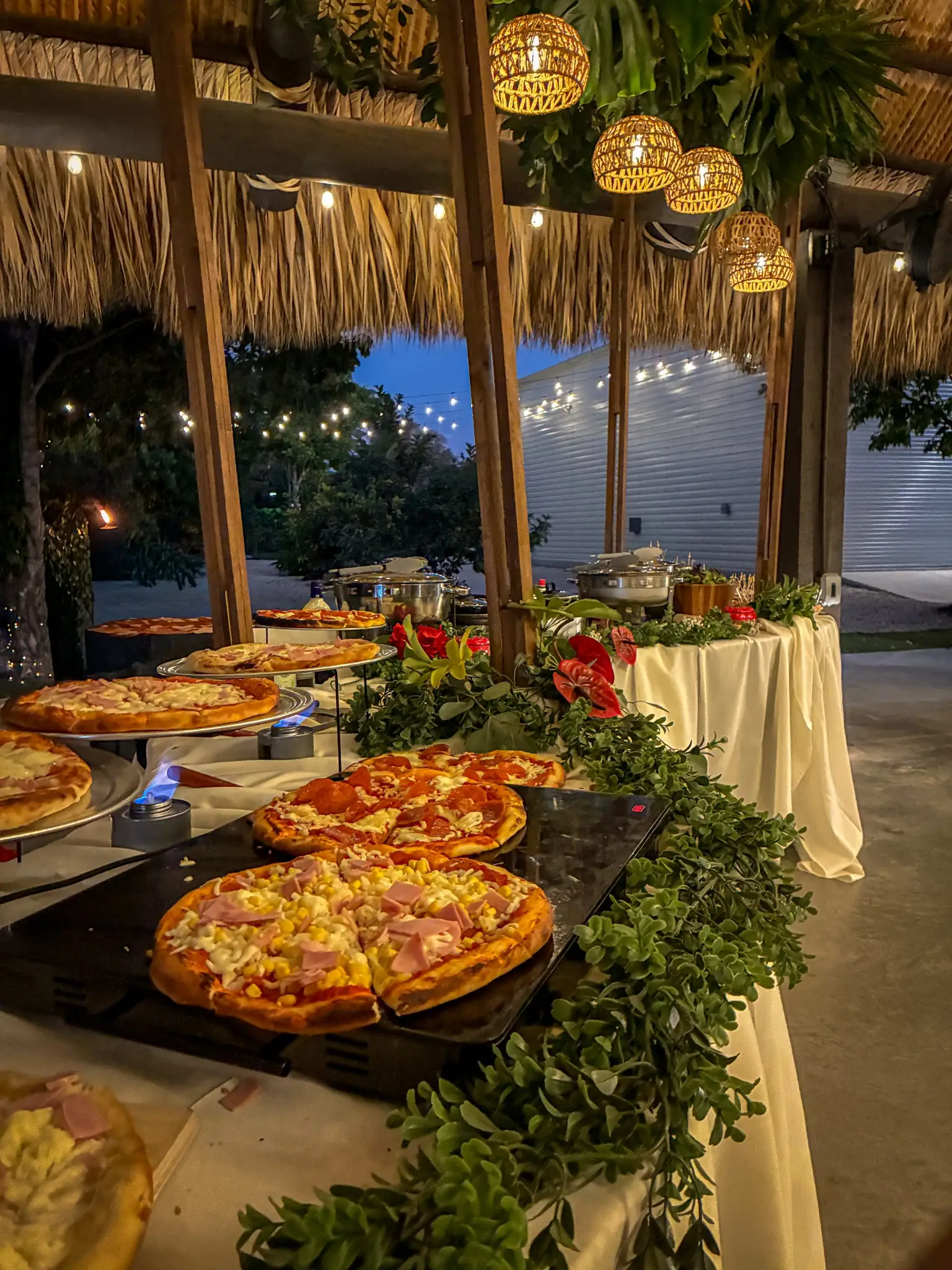 VNV Gourmet pizza station