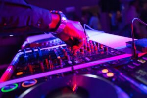 vnvevents: The Ultimate Guide to DJ Services for Events: Making Your Celebration Unforgettable