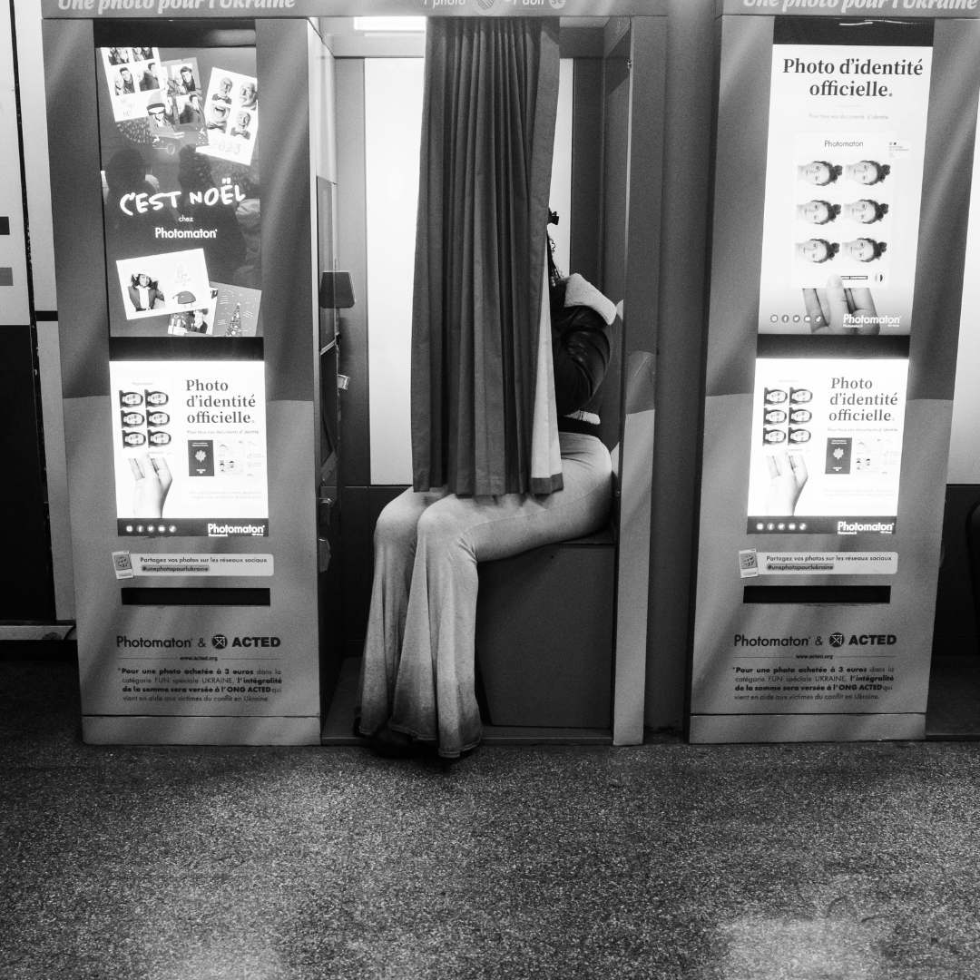 The 10 Types of Photo Booths Which Style Is Right for You 2