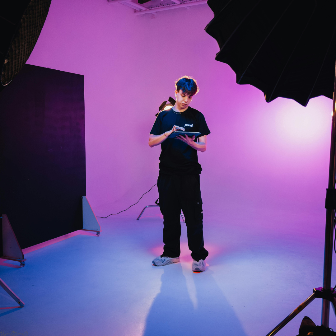 The 10 Types of Photo Booths Which Style Is Right for You 4