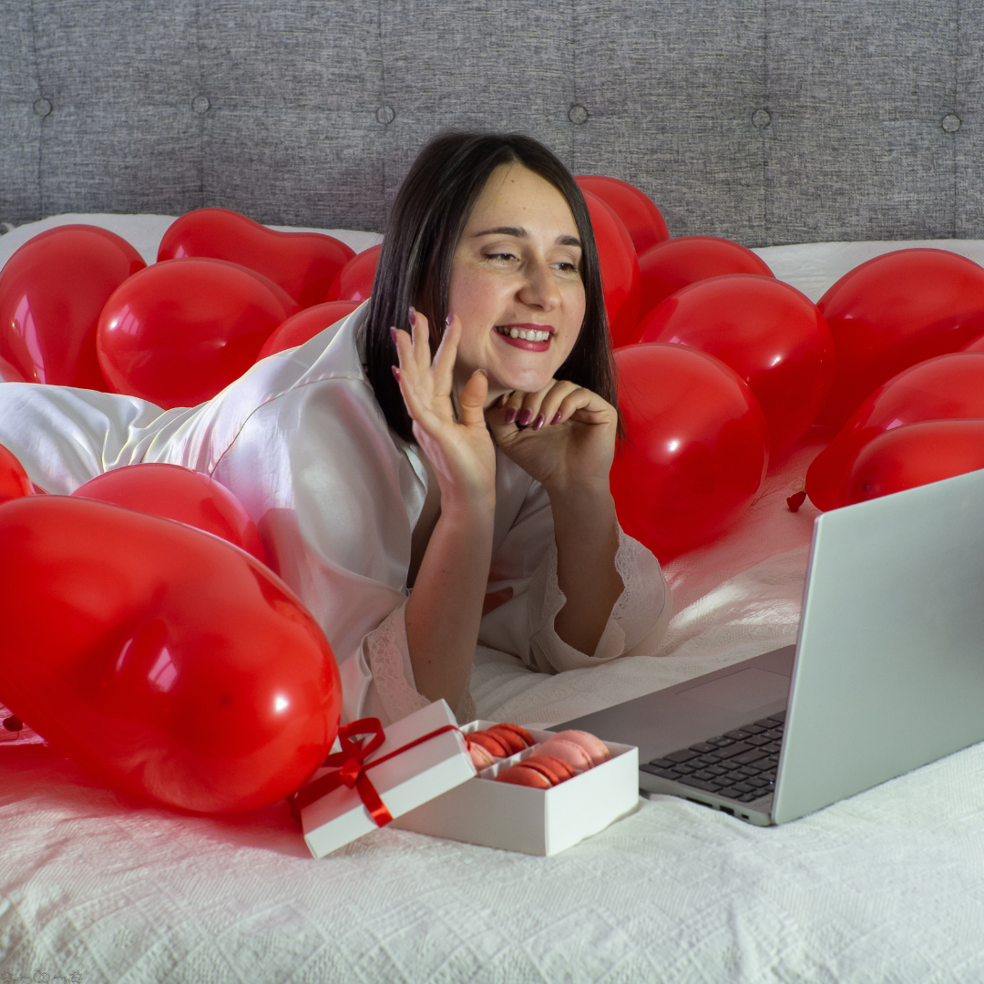 The Digital Wedding Guest Experience From Hashtags to Livestreams 4