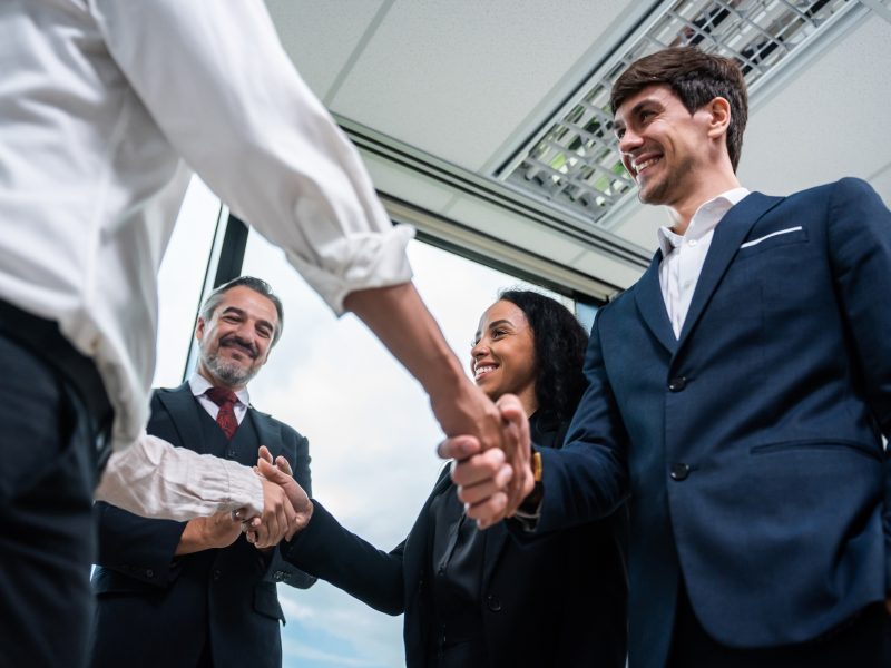 B2B-Live: Connecting Businesses in Real Time-cover